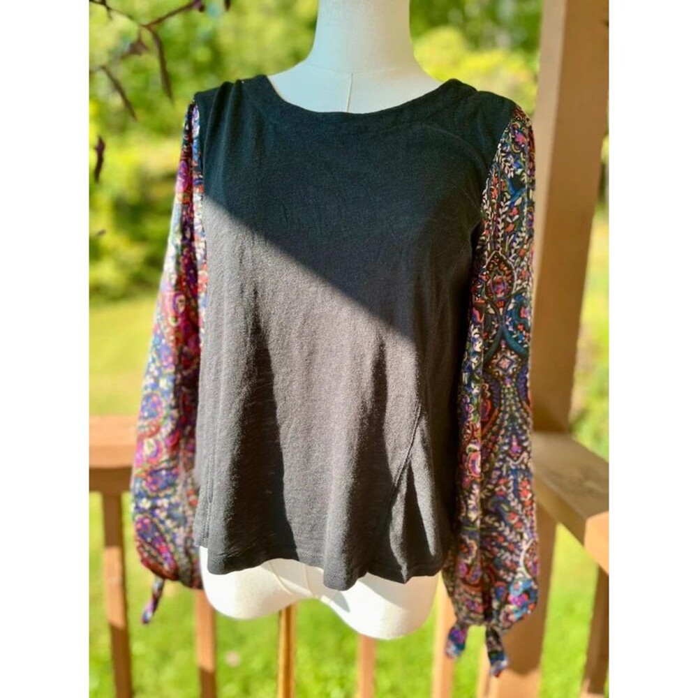 Anthropologie Akemi + Kin Black Paisley Tie Sleeve Boho Top Small